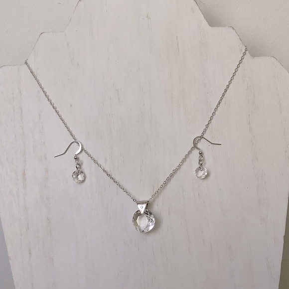 Swarovski Jewelry - Clear Swarovski crystal set